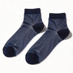 Socks Redefined Men's Thin Silky Designs in a Convenient Traceless Style
