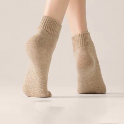 Women Breathable Cotton Ankle Socks Solid Color Soft Autumn Winter Socks