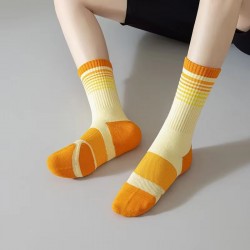 High Quality Unisex Adults Striped Football Sports Socks Breathable Anti-Slip Bottom Sporty Casual Autumn Crew Size Made