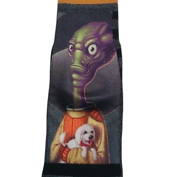 2 Pair Adult Size 8-13 Socks Alien Animal Mugshots